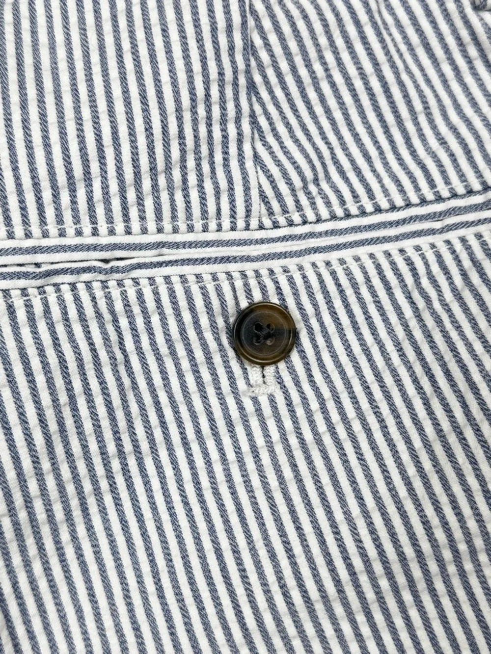 Banana Republic Aiden Short Blue & White Vertical Stripes Casual Size 30 Shorts - Picture 3 of 5